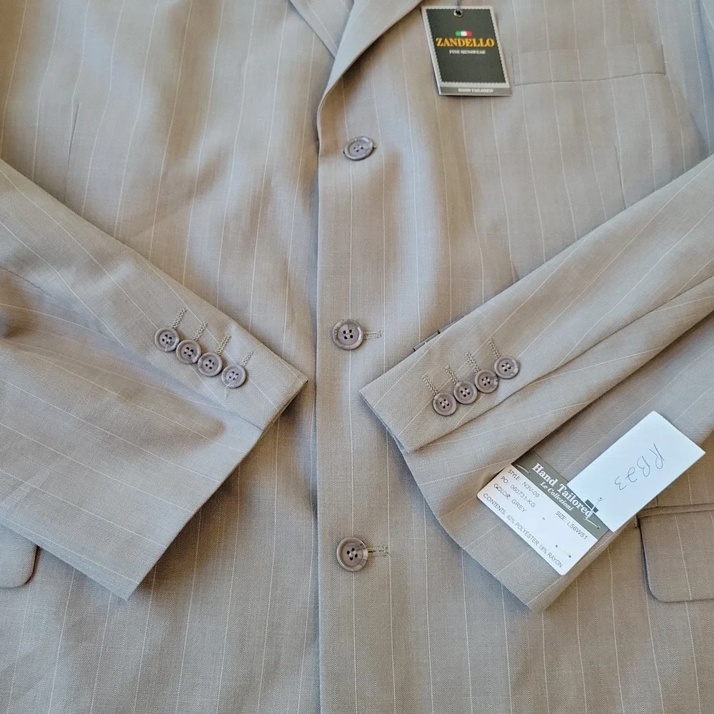 NWT Zandello Jacket Men's 56L Gray Pinstripe Blazer Sport Coat & Vest 5 Button